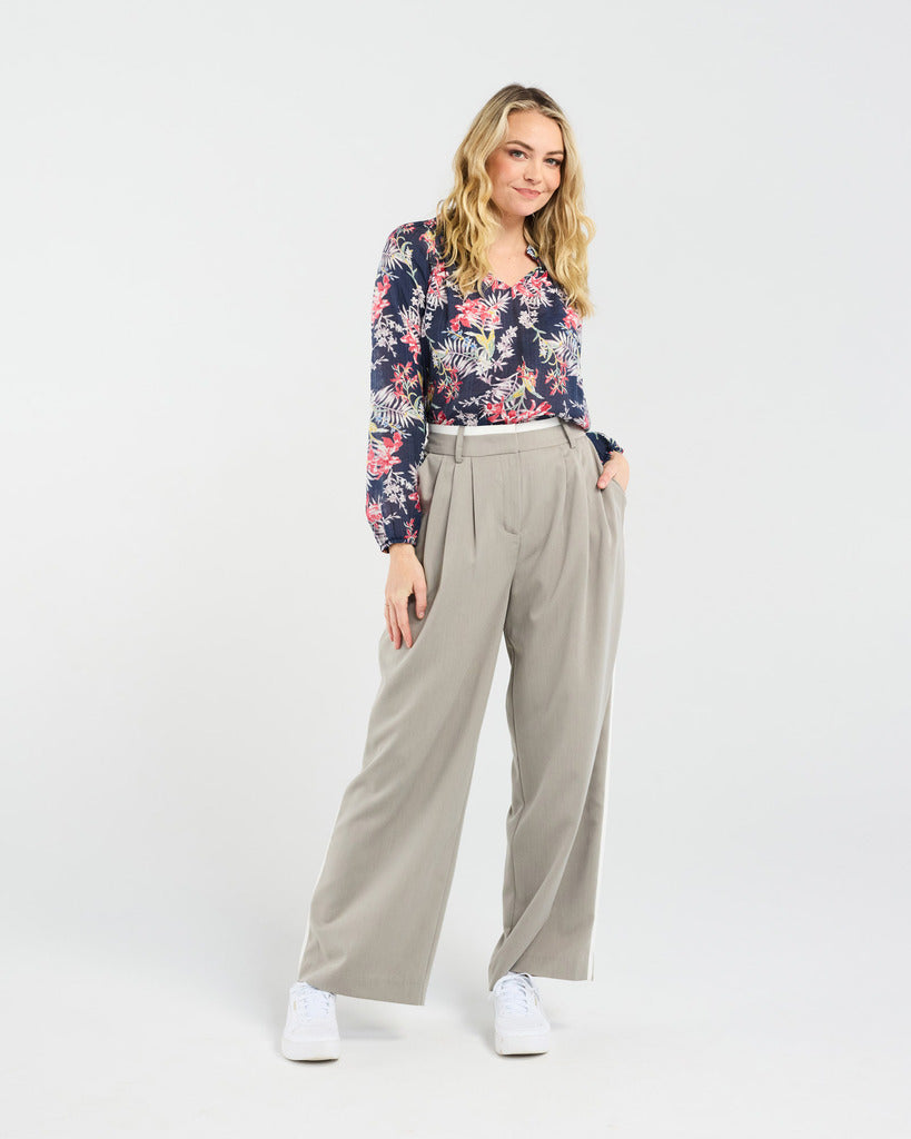 Frankie Pleat Pant (Grey Steel)